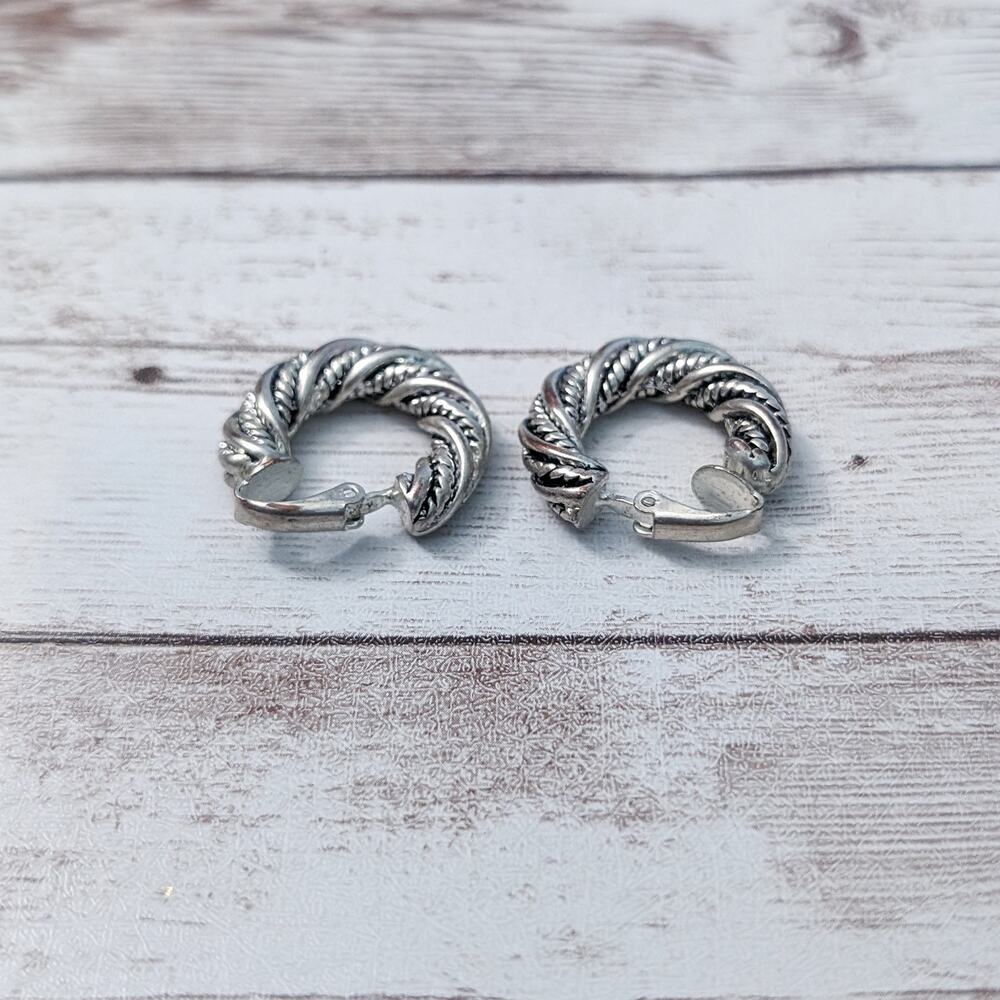 Vintage Clip On Earrings Silver Tone Twisted Rope Style Hoops - Some Tarnish - Picture 6 of 9
